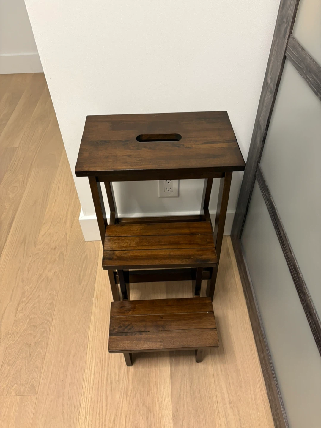 Folding step stool - photo 2