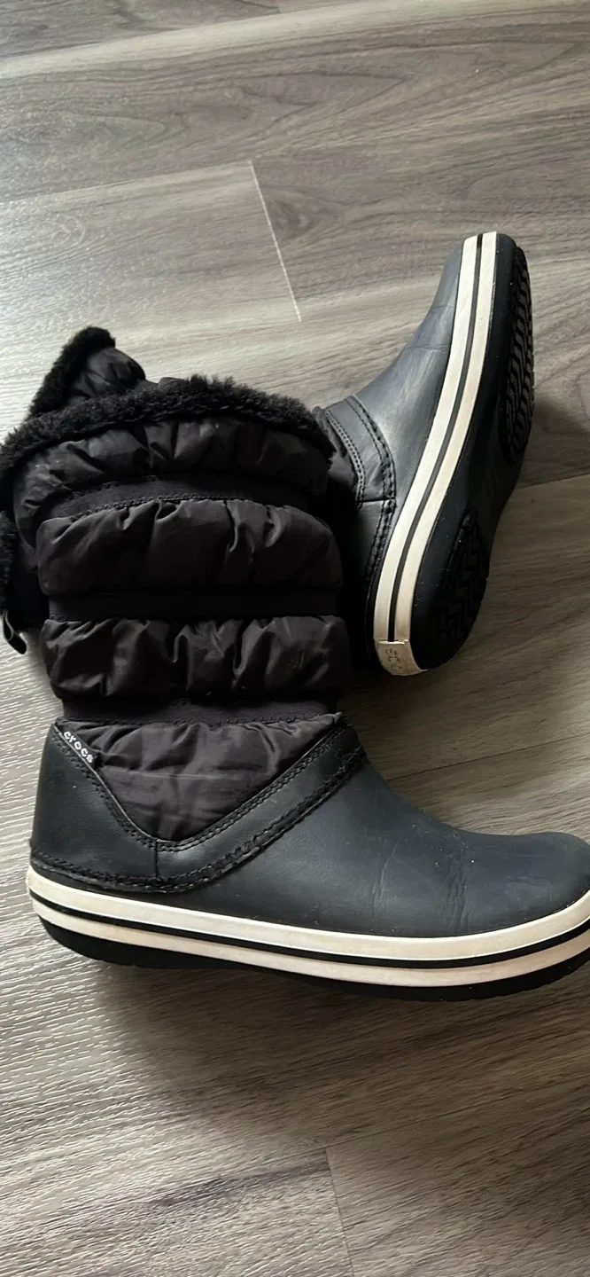 Crocs Puff Boots - Black