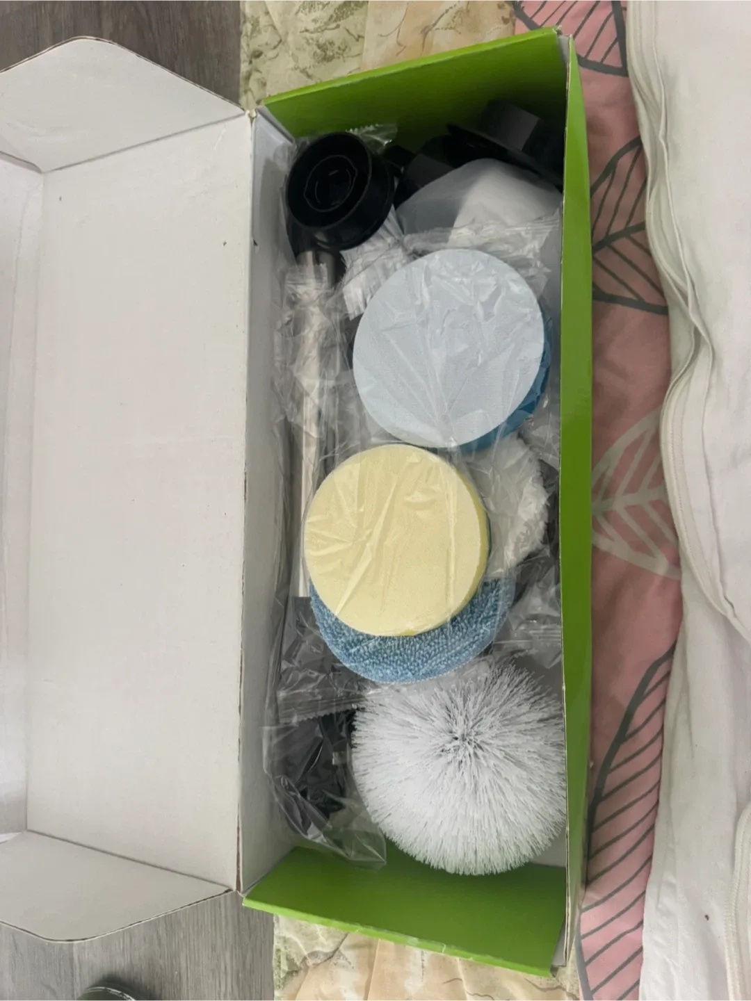 Electric Cleaning Brush, New in Box! image indicator(2)