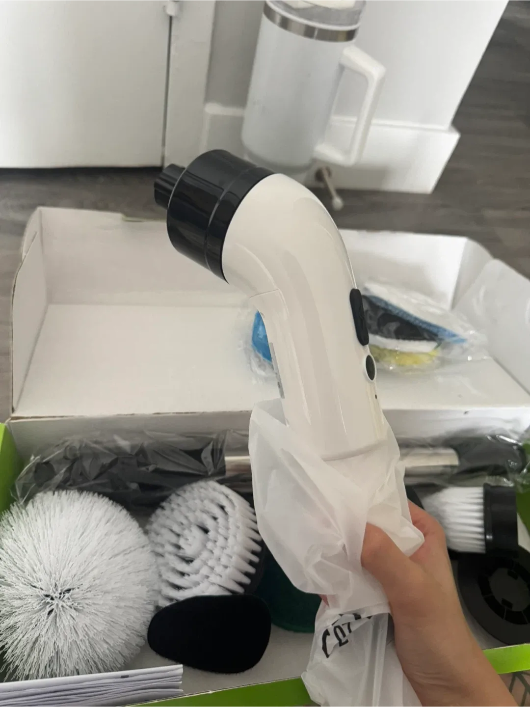 Electric Cleaning Brush, New in Box! image indicator(10)