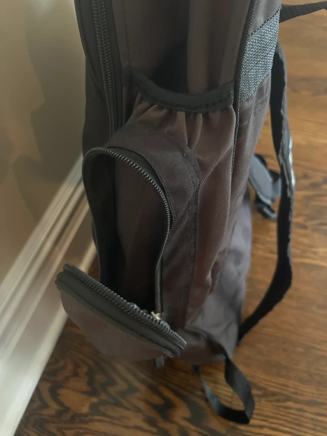 Igloo Lacrosse Backpack - Black image indicator(4)