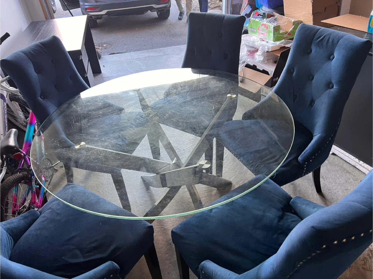 Glass Top Dining Table with 5 Blue Chairs image indicator(4)
