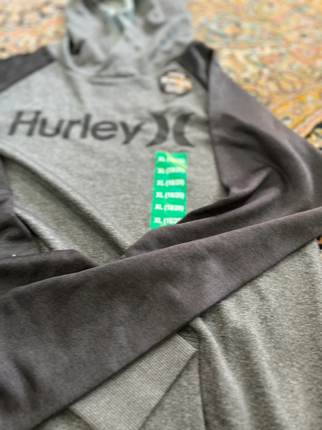 Brand new with tag Hurley Hoodie - Size XL (18/20) image indicator(3)