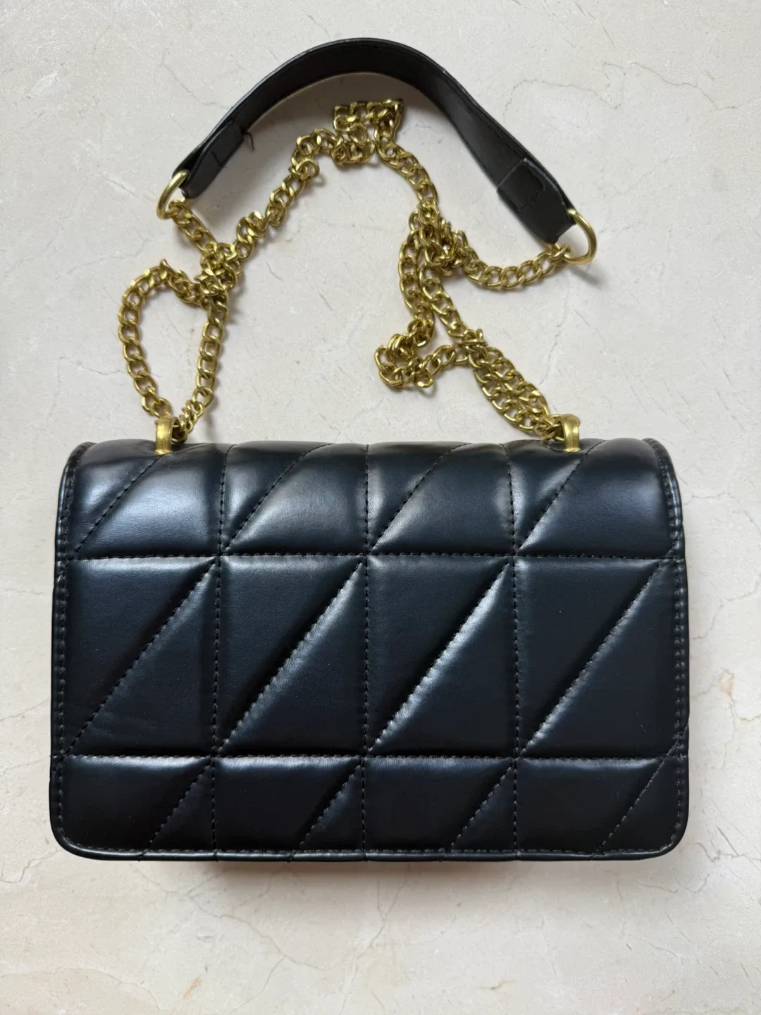 Black Quilted Chain Bag image indicator(3)