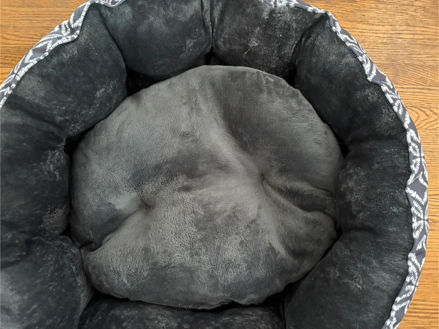 Small round dog bed image indicator(4)