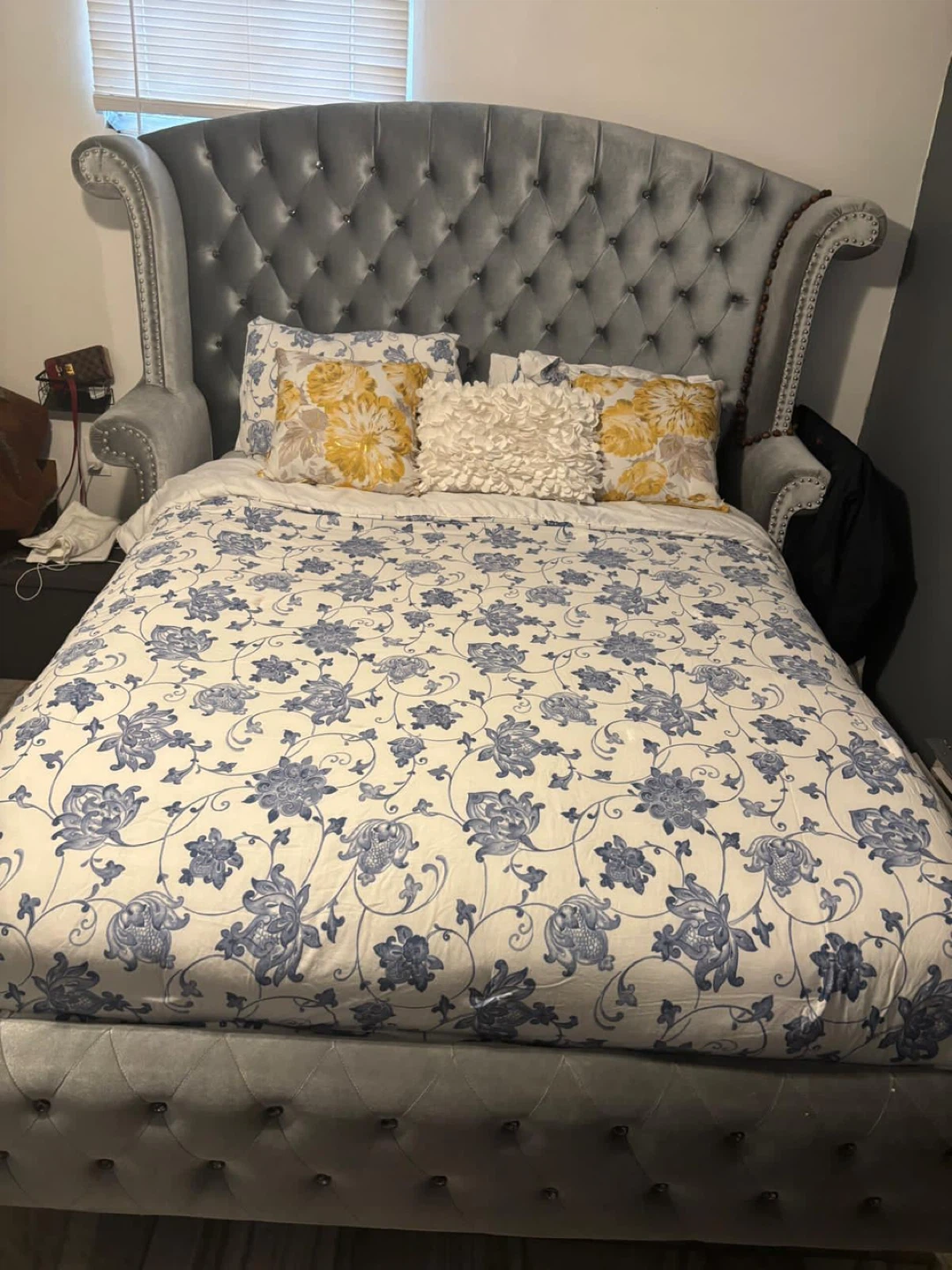 Upholstered Platform Bed Frame queen side bed