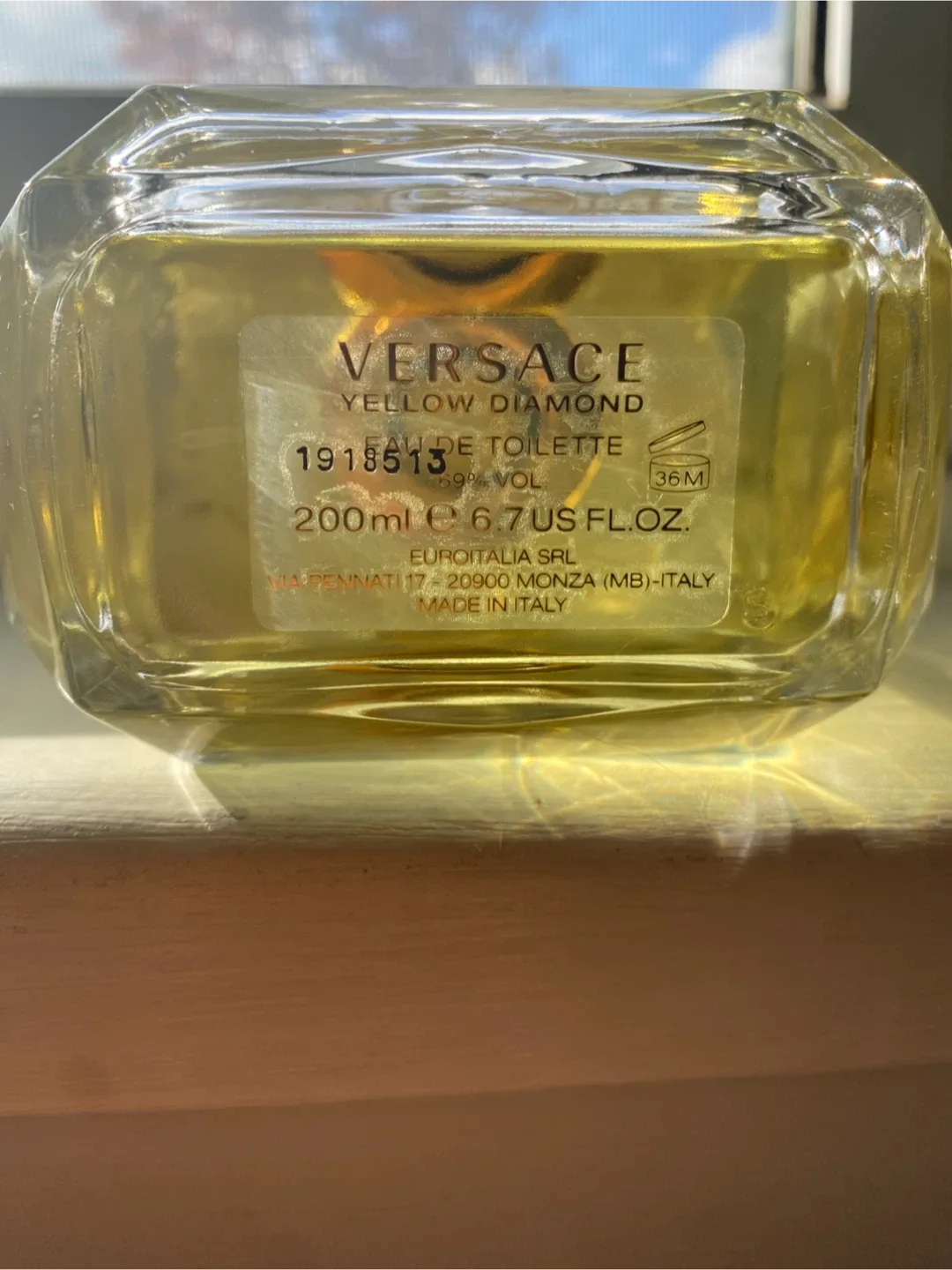 VERSACE Yellow Diamond perfume image indicator(2)