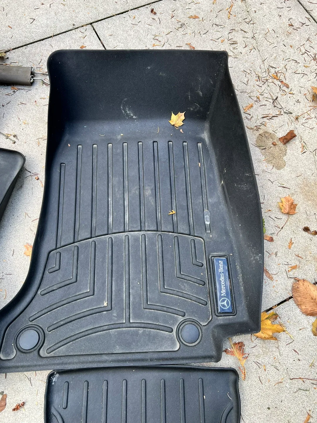 Mercedes-Benz c43/c300 (W205) coupe WeatherTech Floor Mats image indicator(2)