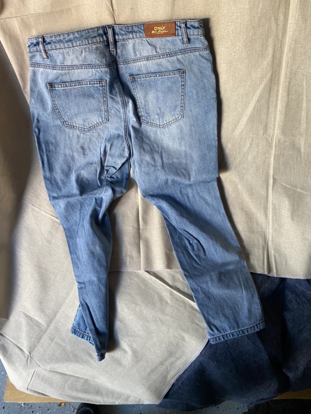 ONLY Blue Denim Jeans with Floral Embroidery - photo 2
