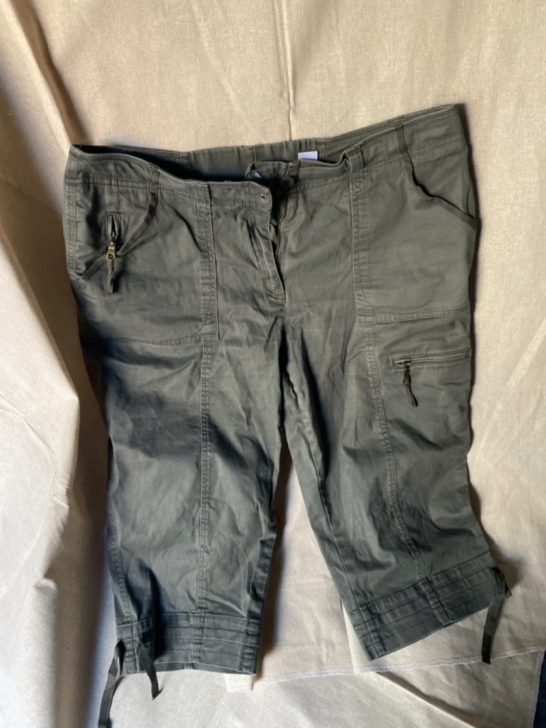 Alfred Dunner Olive Green Capri Pants image indicator(2)