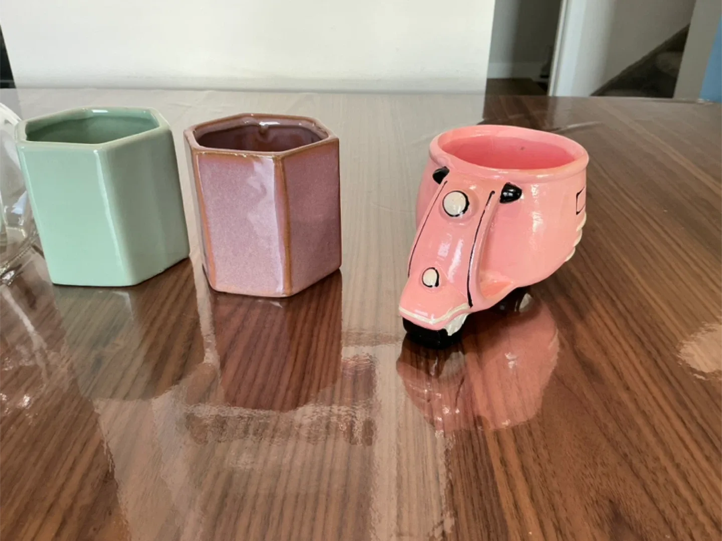 Four Assorted Decorative Planters image indicator(3)