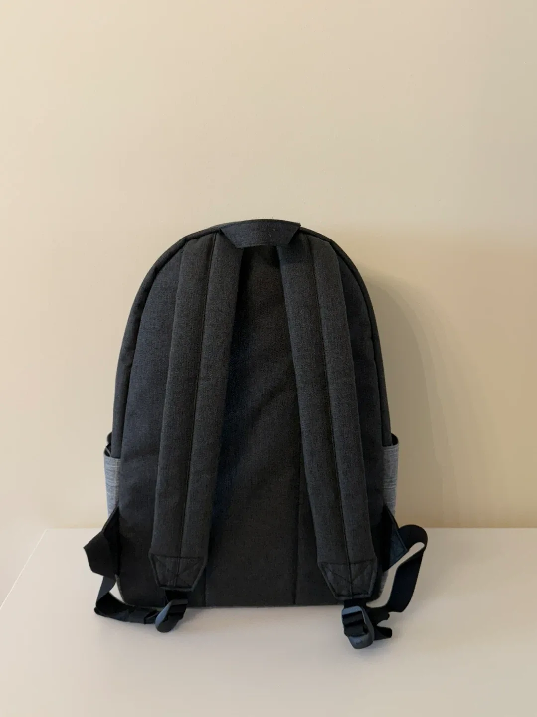 Herschel Backpack - Dark grey image indicator(3)