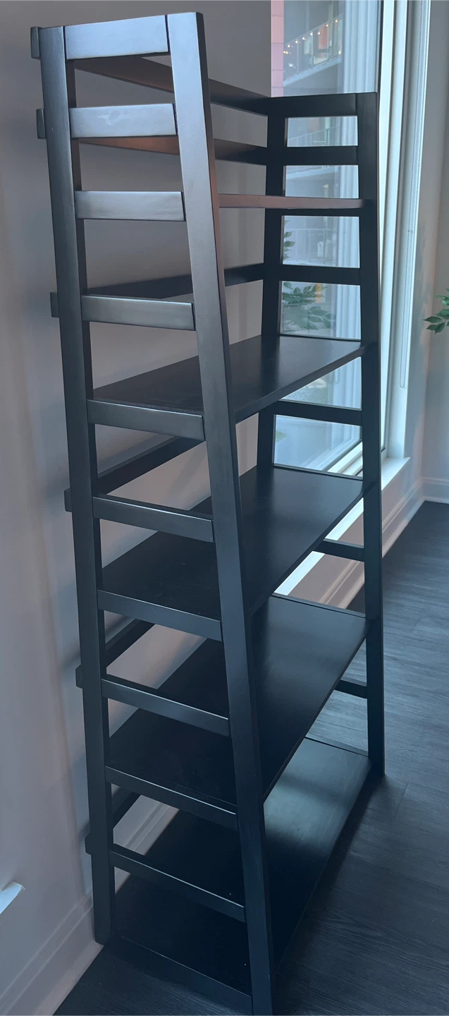 BLACK BOOKCASE