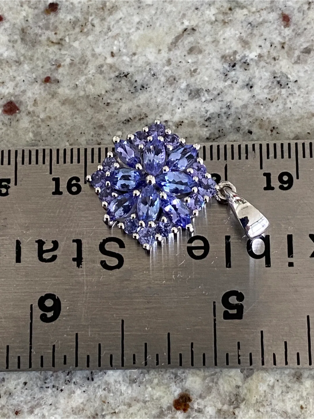 New Natural Tanzanite & Sterling Silver Pendant image indicator(4)
