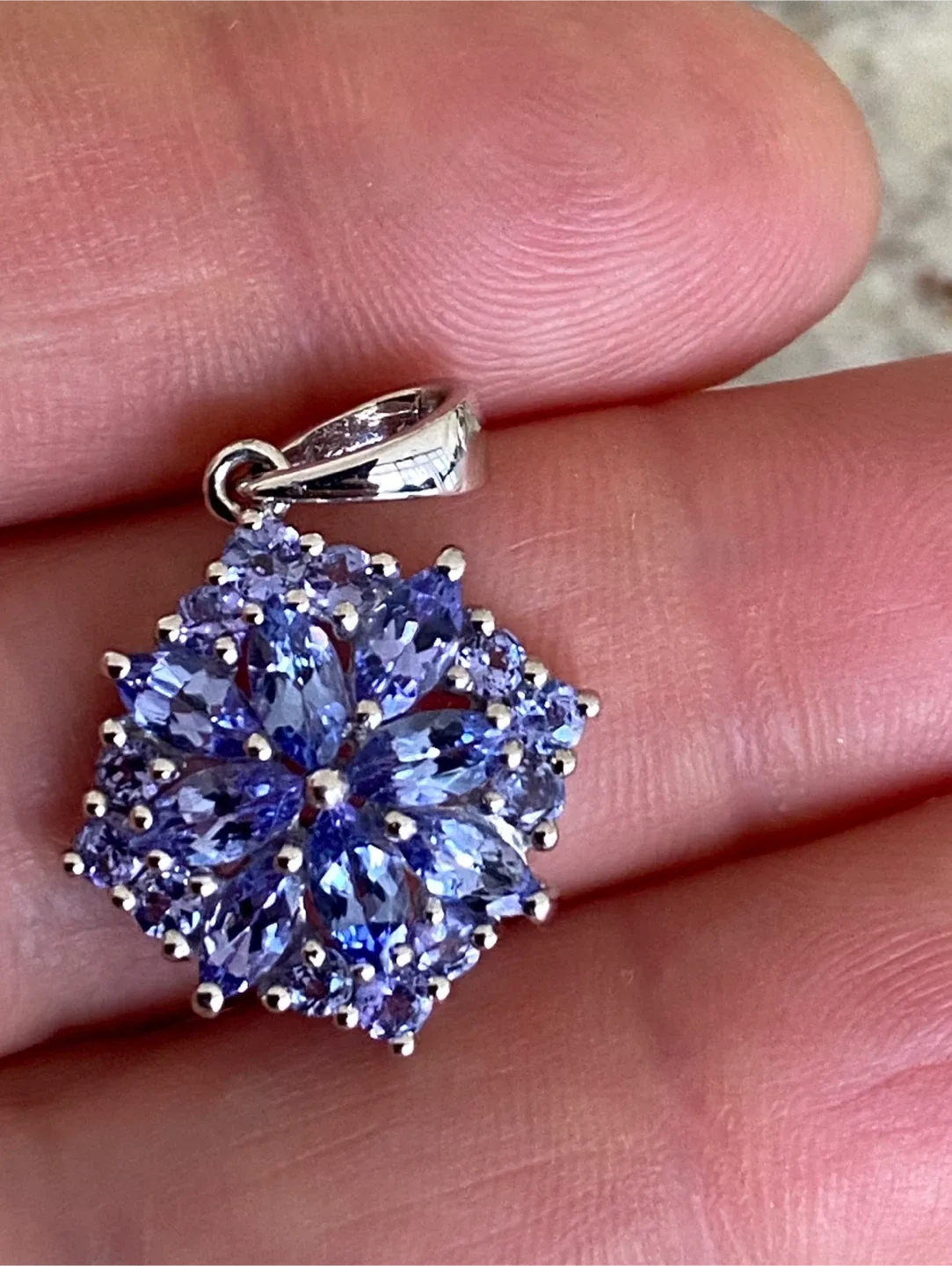 New Natural Tanzanite & Sterling Silver Pendant image indicator(6)