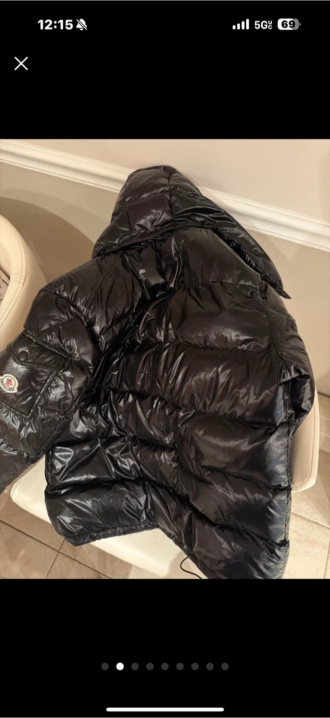 Moncler Black Puffer Jacket - photo 2