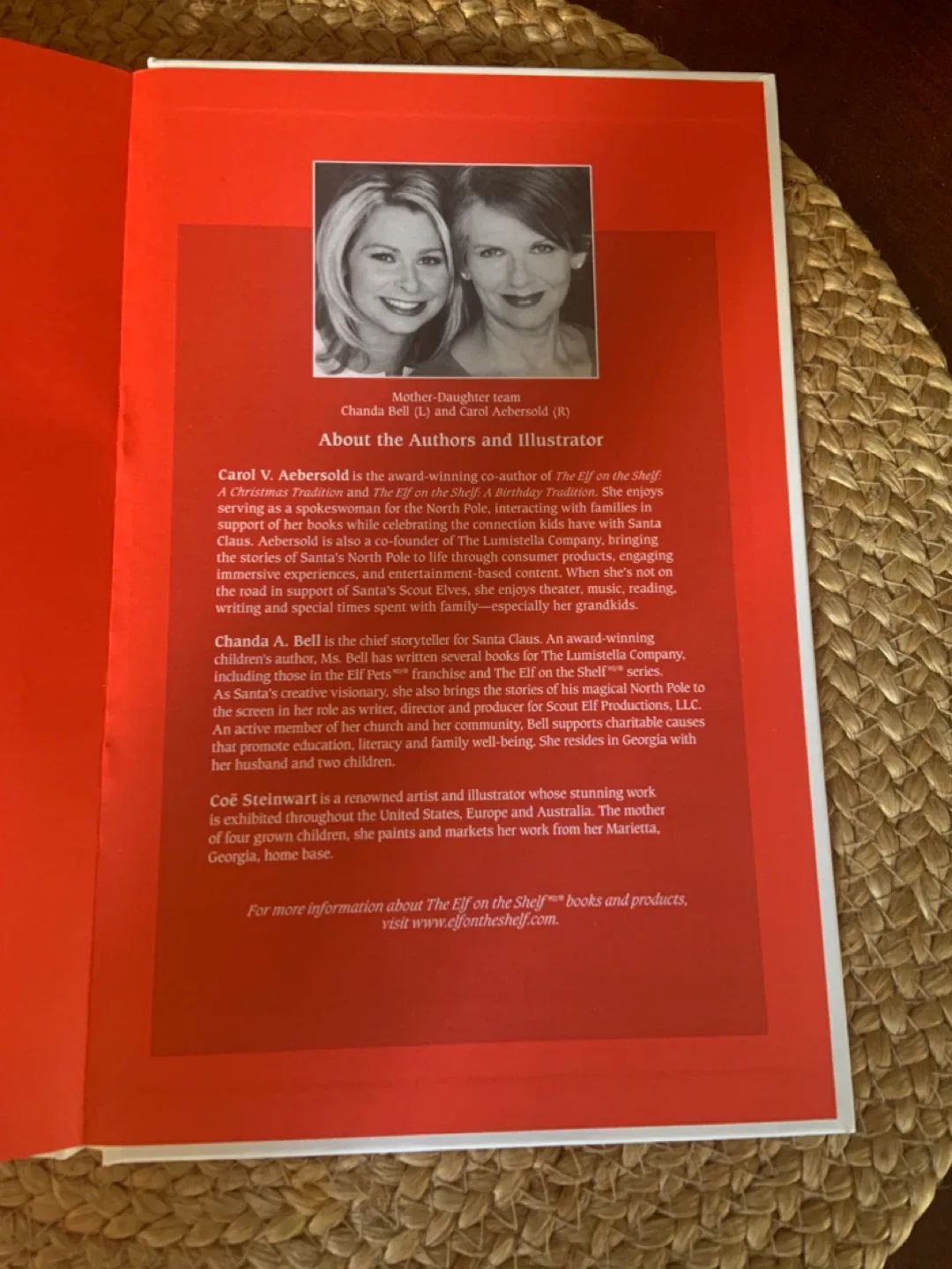 The Elf on the Shelf: A Christmas Tradition Book image indicator(5)