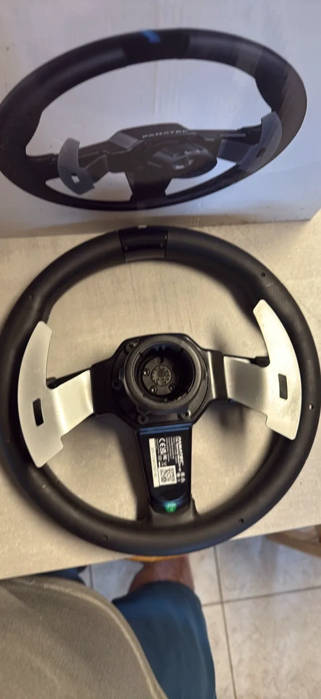 Fanatec CSL Steering Wheel for ps and pc - Like New image indicator(3)