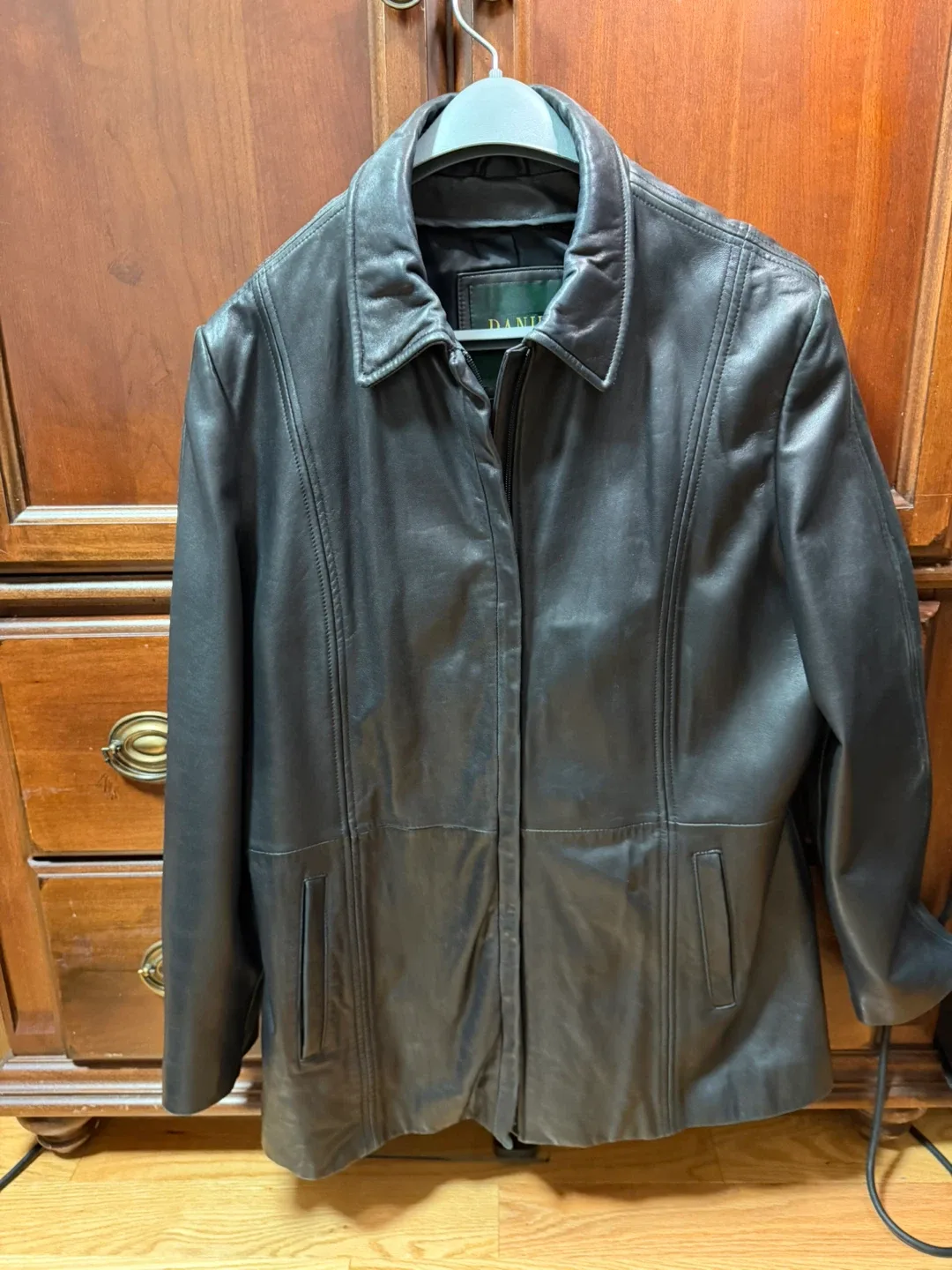 Danier Black Leather Jacket XL/TG image indicator(2)