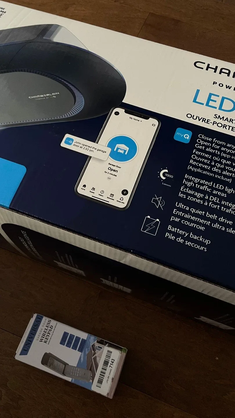 Chamberlain LED Smart Garage Opener + Keypad image indicator(2)