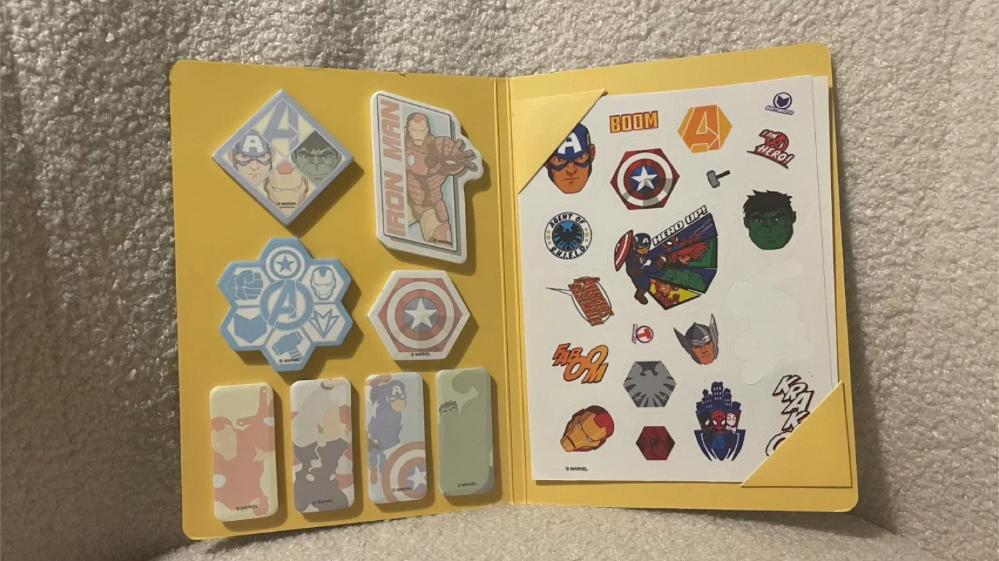 Marvel Avengers Activity Set image indicator(2)