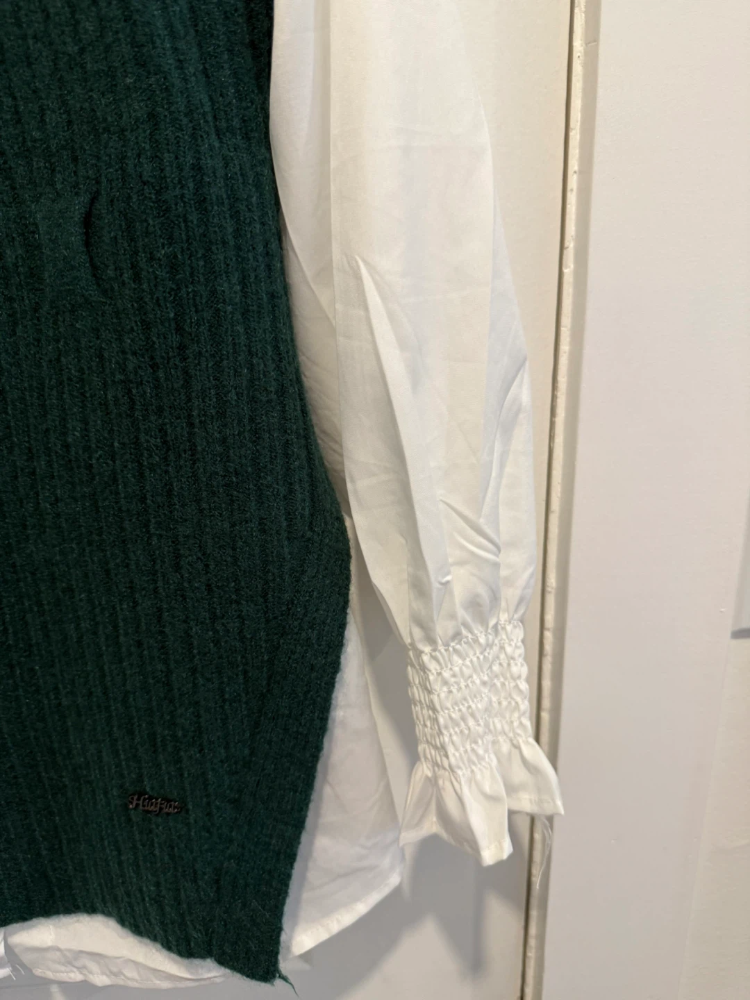 Hillfill Green Sweater Vest & Blouse Set - Size M - photo 4