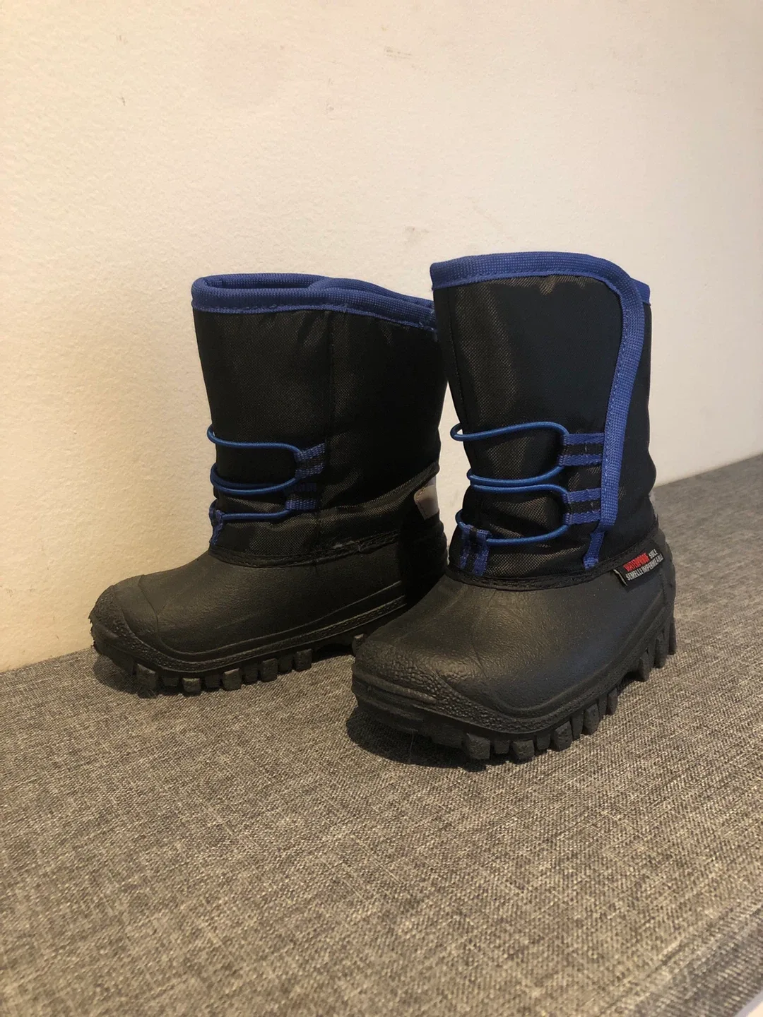 Kids' Winter Boots - Size 7