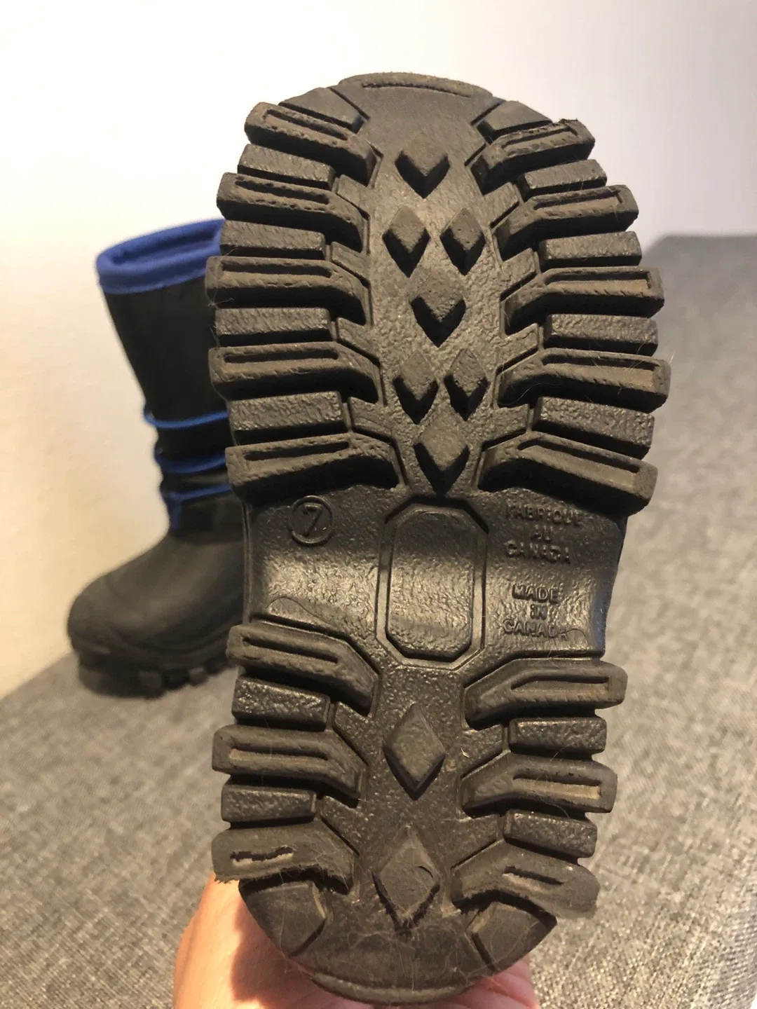 Kids' Winter Boots - Size 7 image indicator(3)