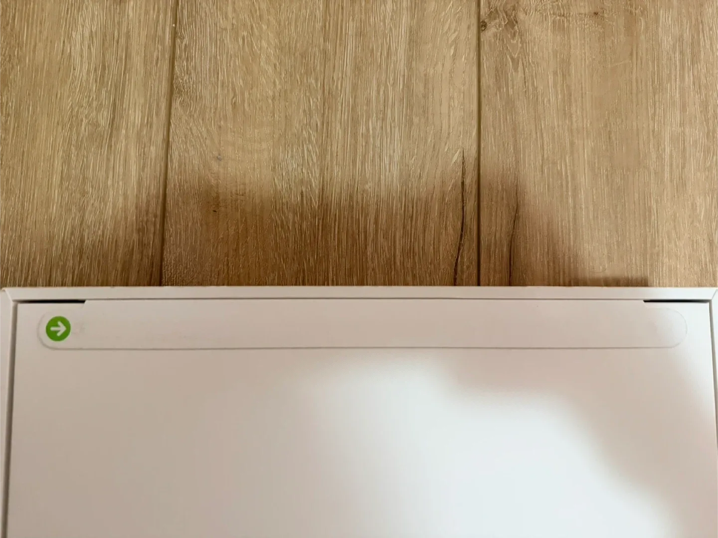 Apple MacBook Air image indicator(4)