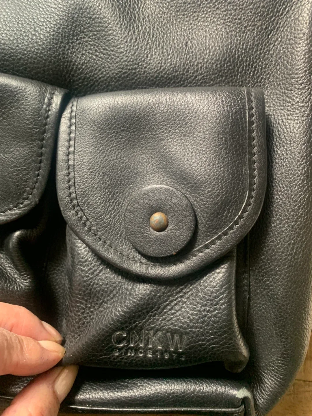 CNKW Black Leather Shoulder Bag image indicator(2)