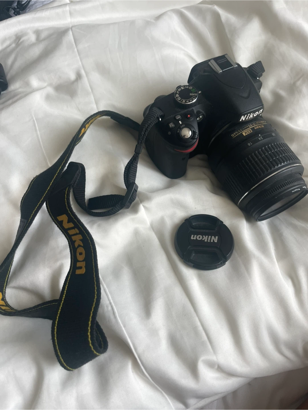 Nikon D5100 DSLR camera with 18-55mm lens + carrying case - photo 2