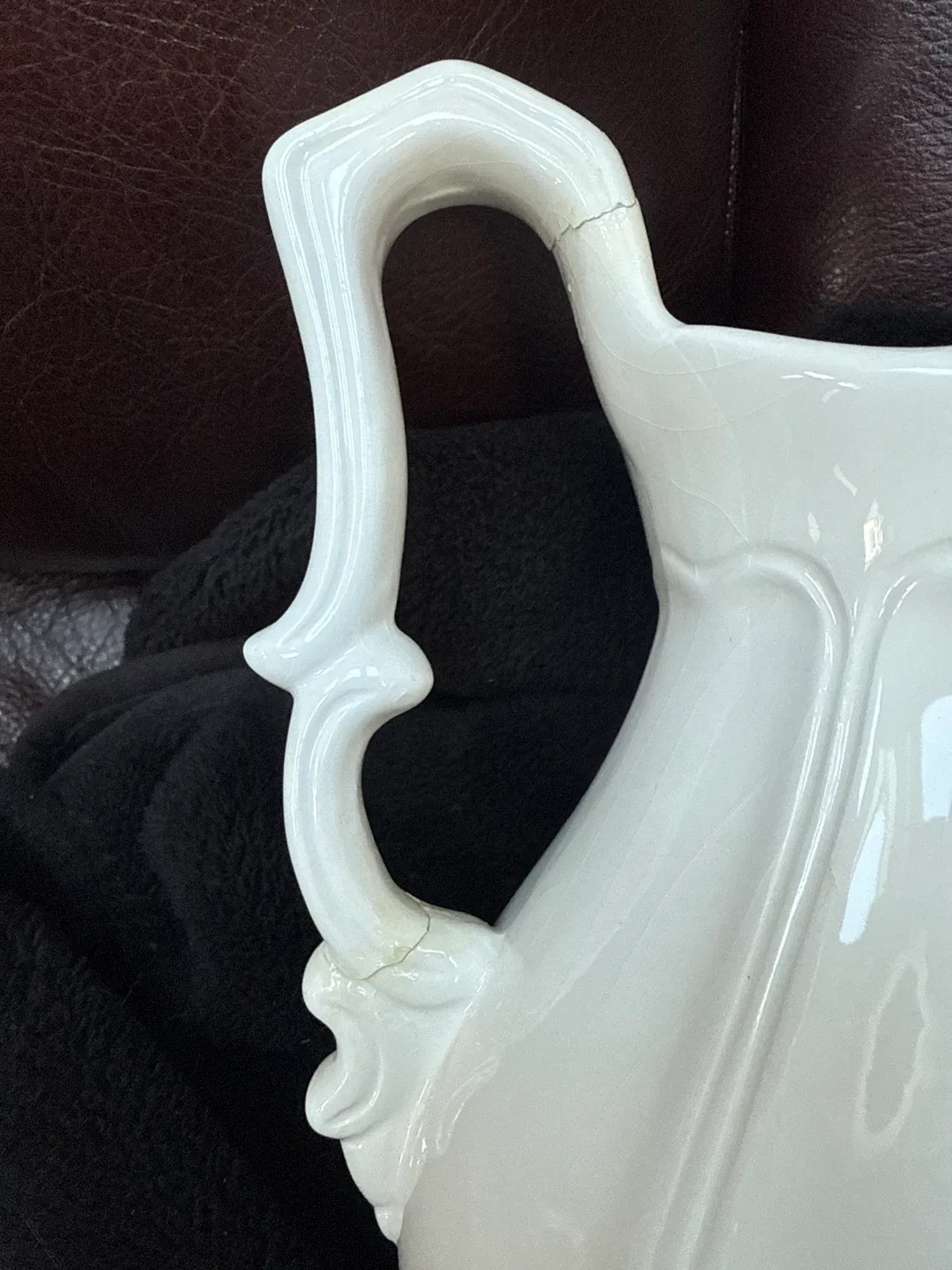 Rosie Cream Pitcher & Bowl image indicator(6)