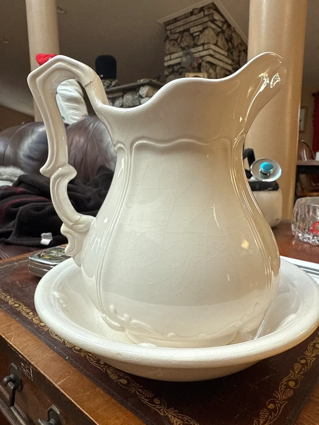Rosie Cream Pitcher & Bowl image indicator(7)