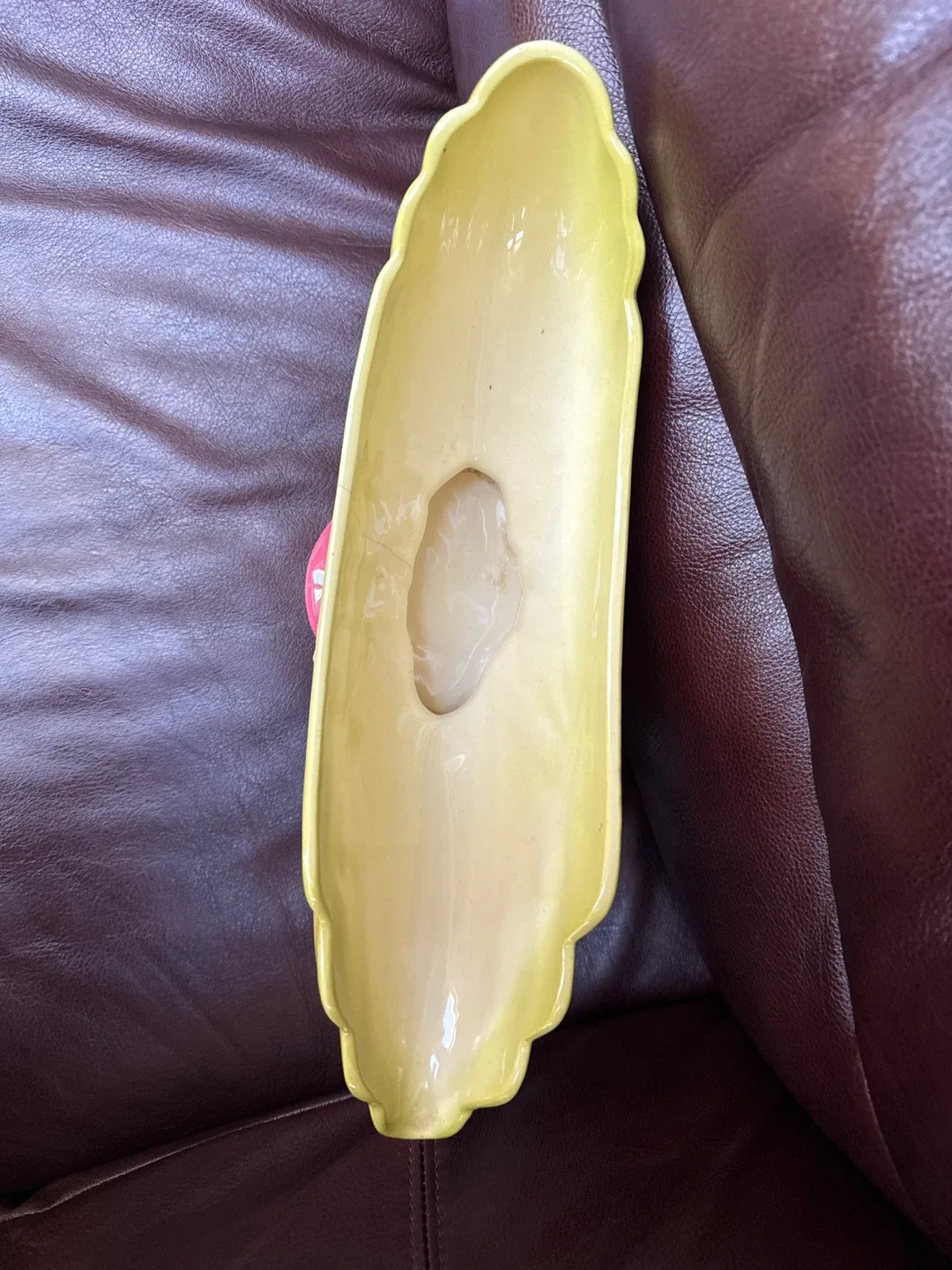 Vintage Hull Pottery Banana Boat Dish image indicator(4)