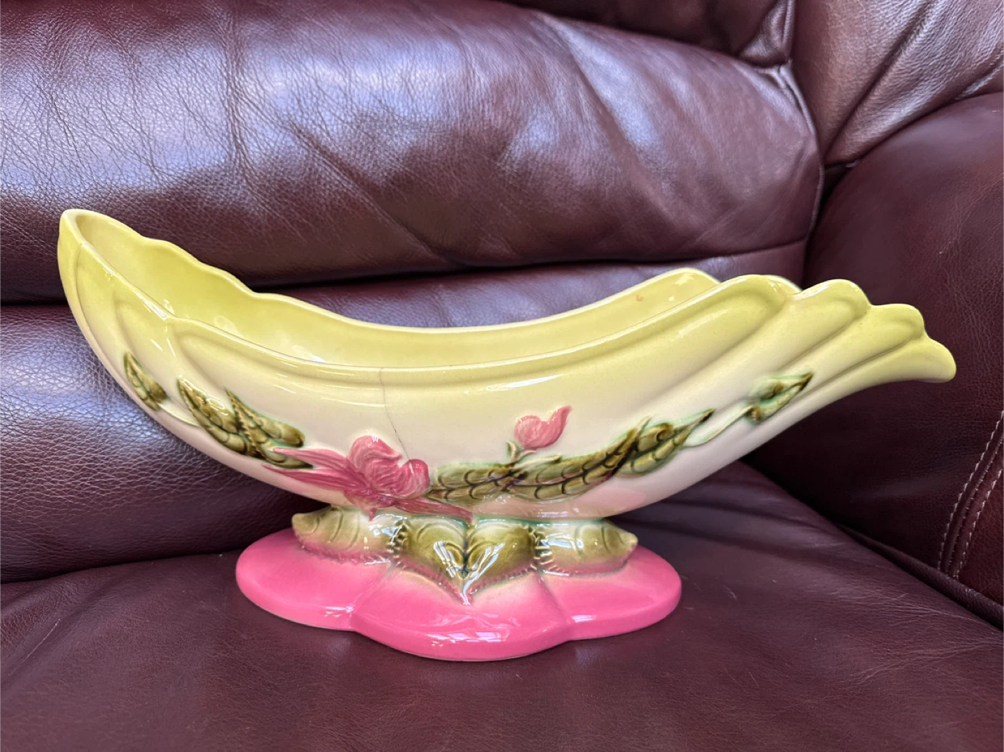 Vintage Hull Pottery Banana Boat Dish - photo 3