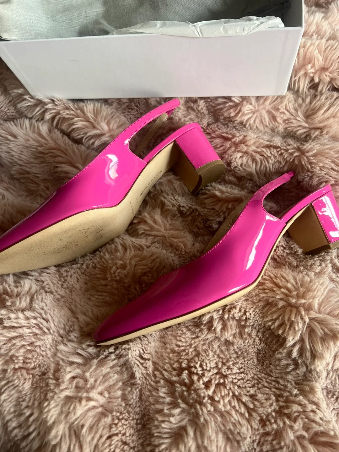 Manolo Blahnik Slingback Heels - Pink image indicator(3)