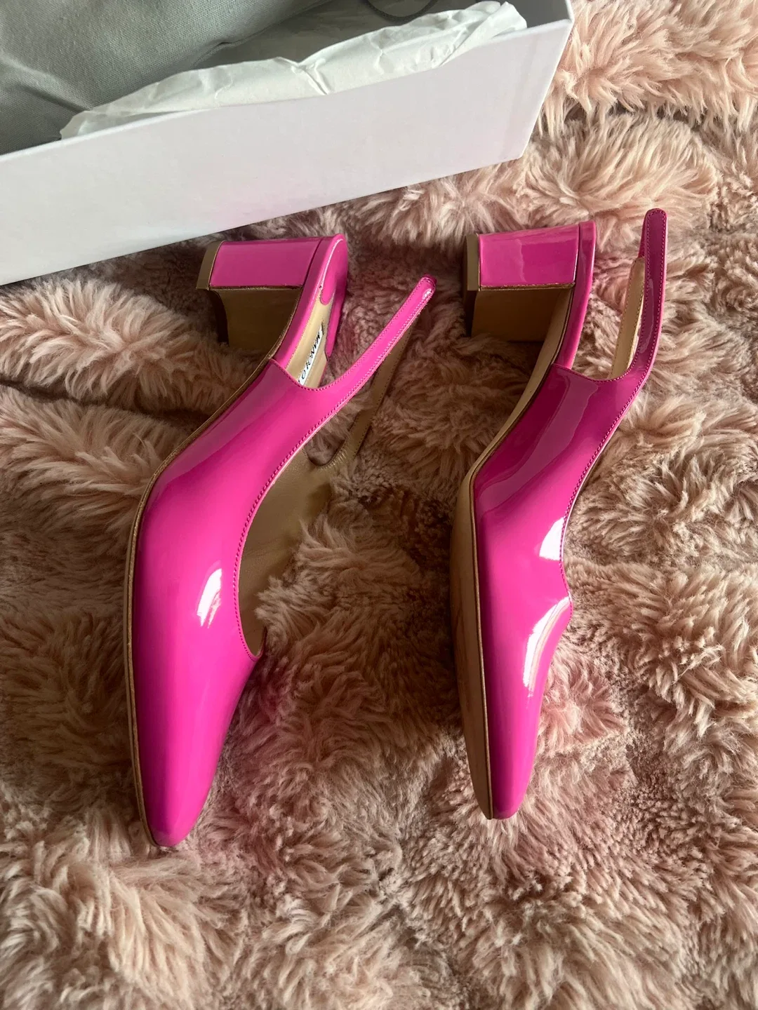 Manolo Blahnik Slingback Heels - Pink