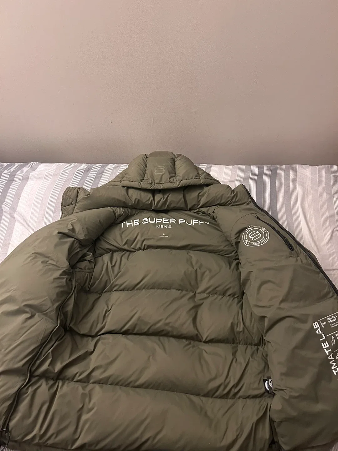 Aritzia Super Puff Men's Jacket image indicator(2)