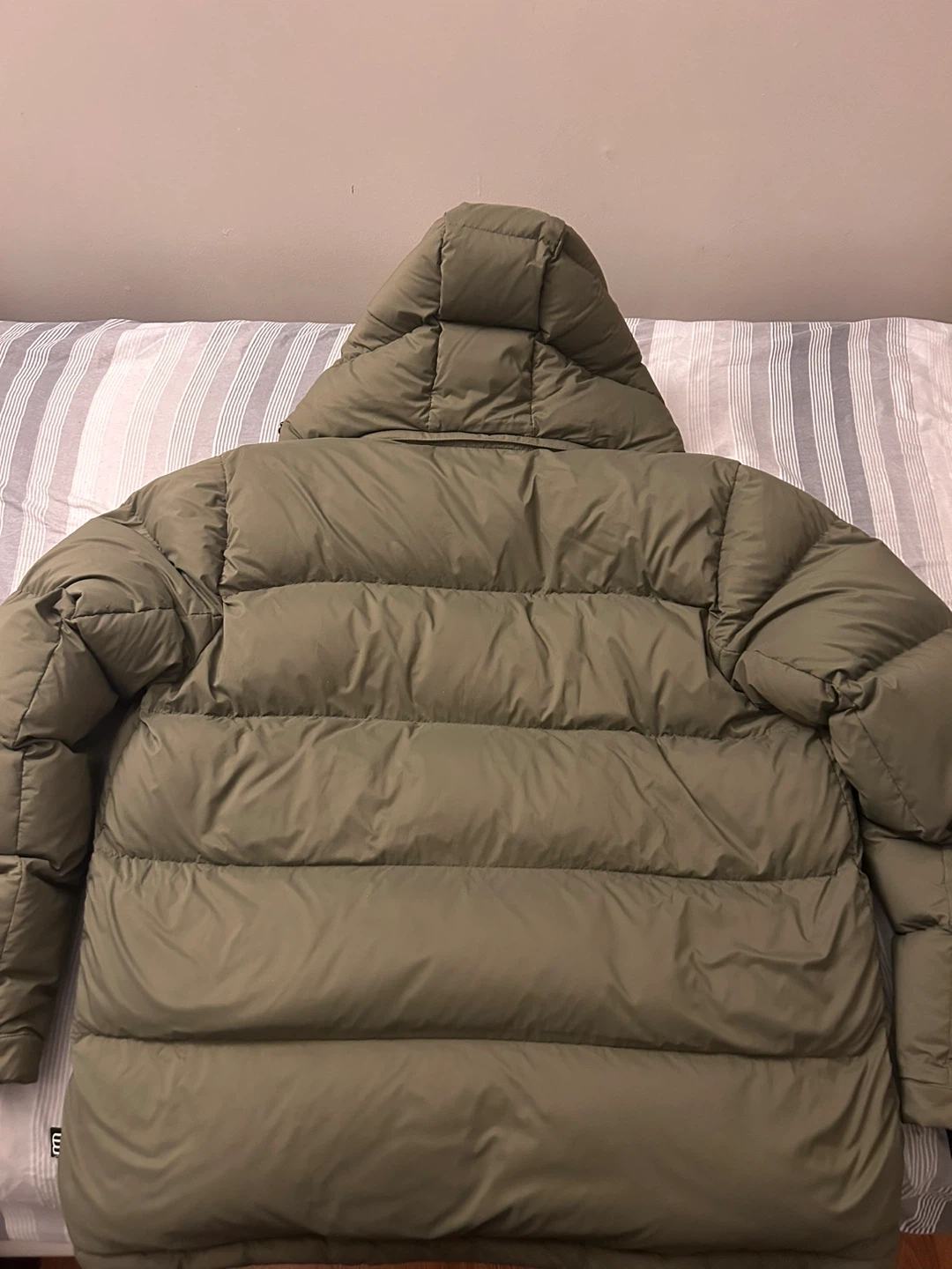 Aritzia Super Puff Men's Jacket - photo 3