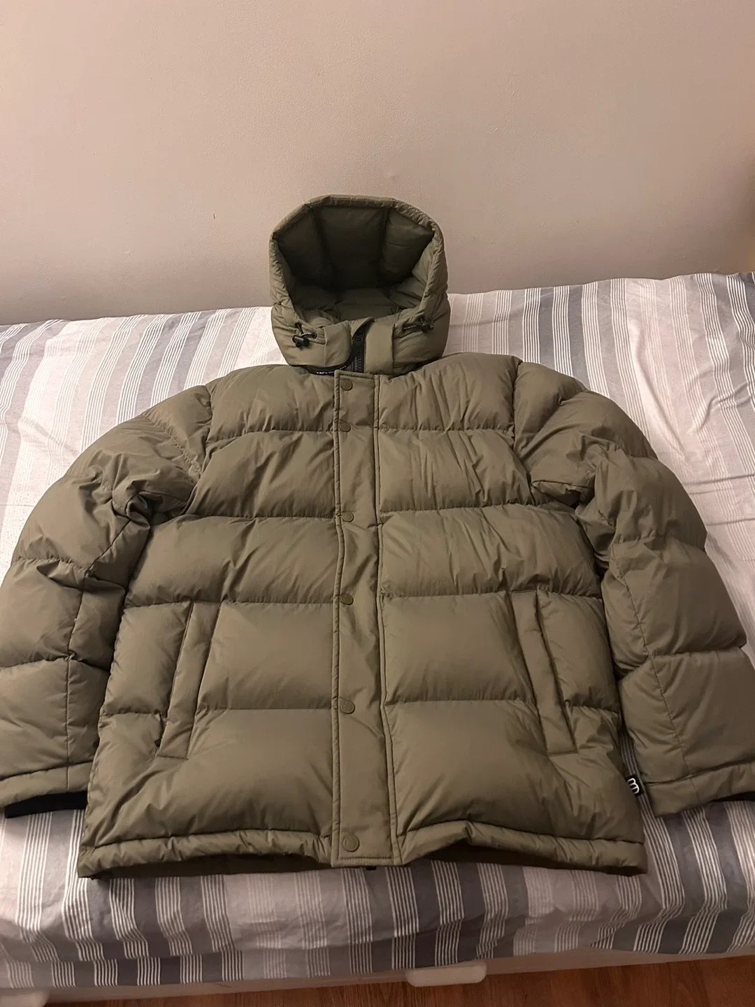 Aritzia Super Puff Men's Jacket