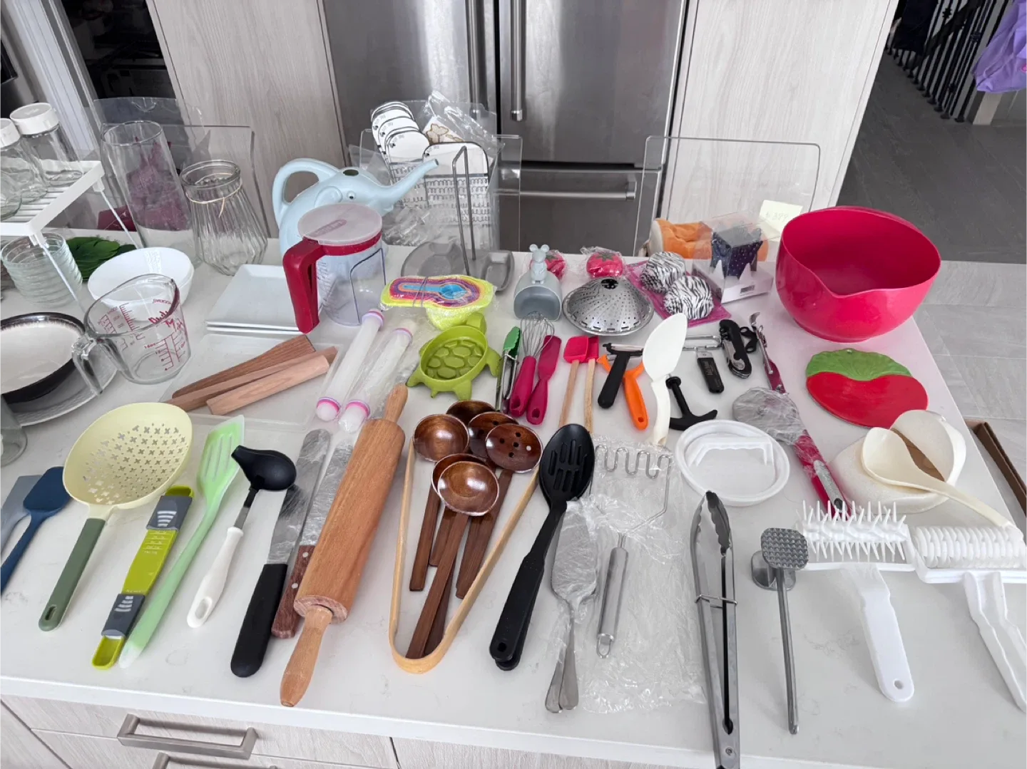 Kitchen Utensils - Rolling Pin, Spatulas, Whisks & More! image indicator(6)