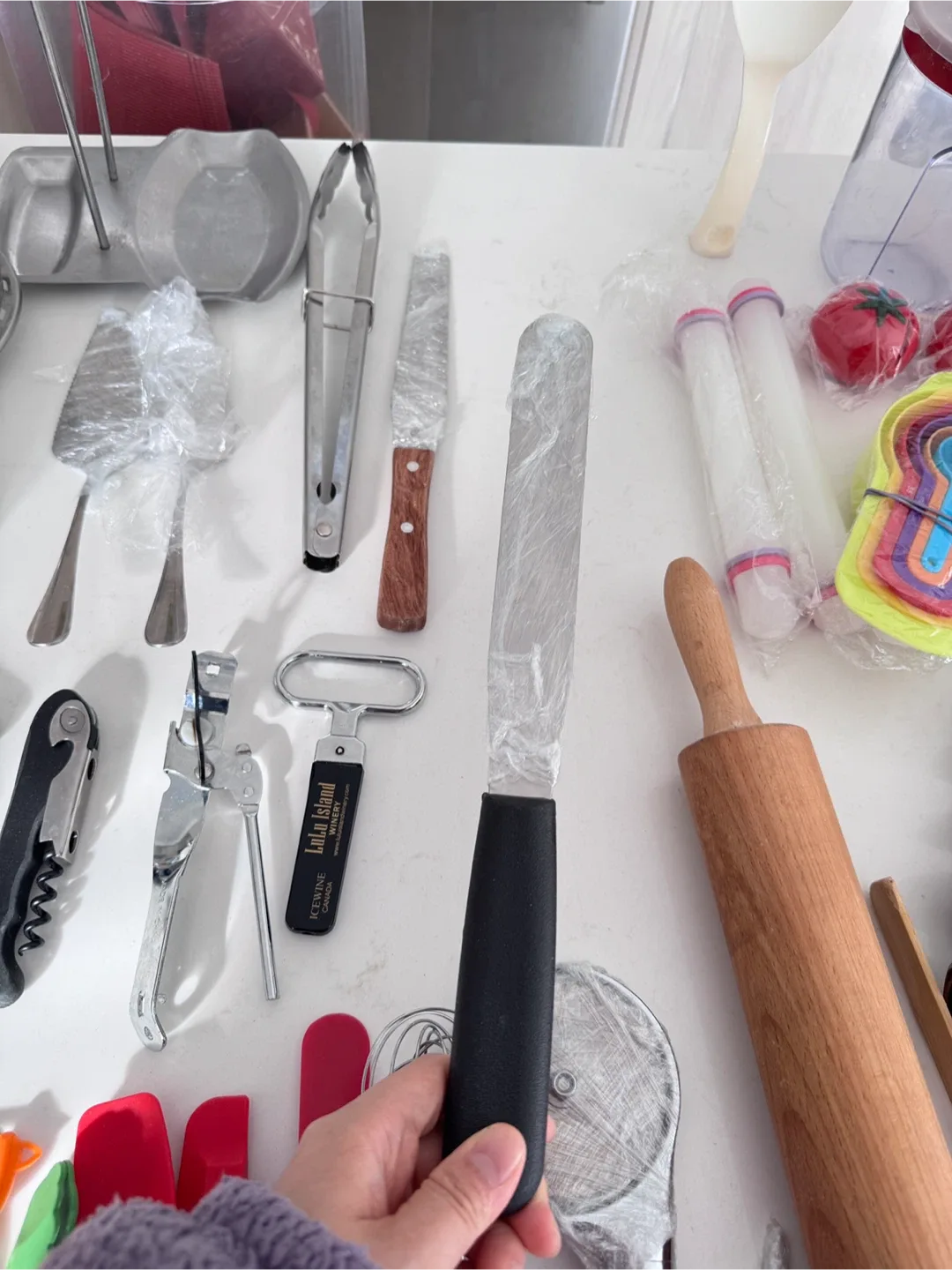 Kitchen Utensils - Rolling Pin, Spatulas, Whisks & More! image indicator(3)