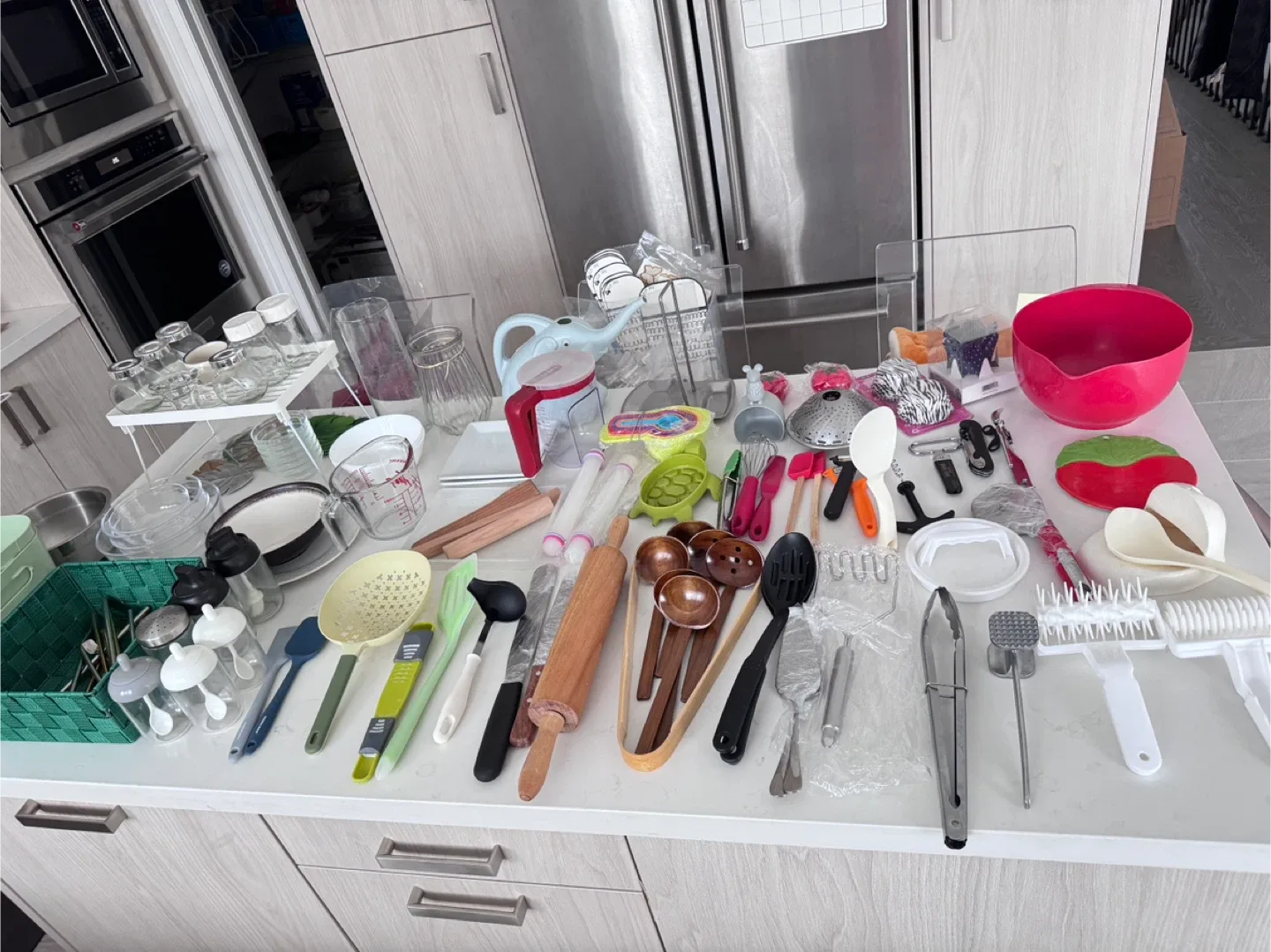 Kitchen Utensils - Rolling Pin, Spatulas, Whisks & More! image indicator(8)