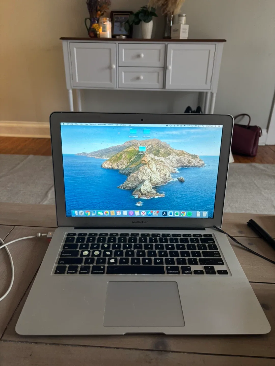 Apple MacBook Air 13-inch (Mid 2012) image indicator(3)