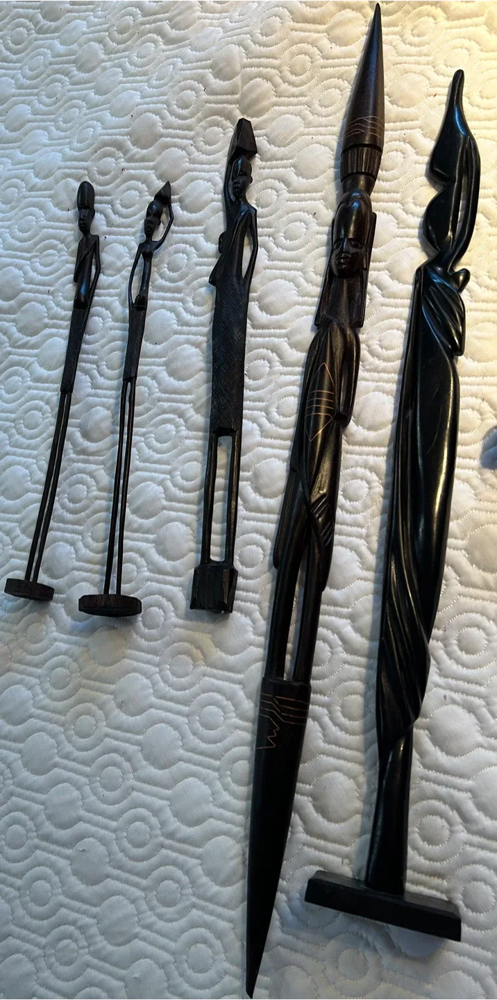 Hand Carved African Wood Figurines image indicator(3)