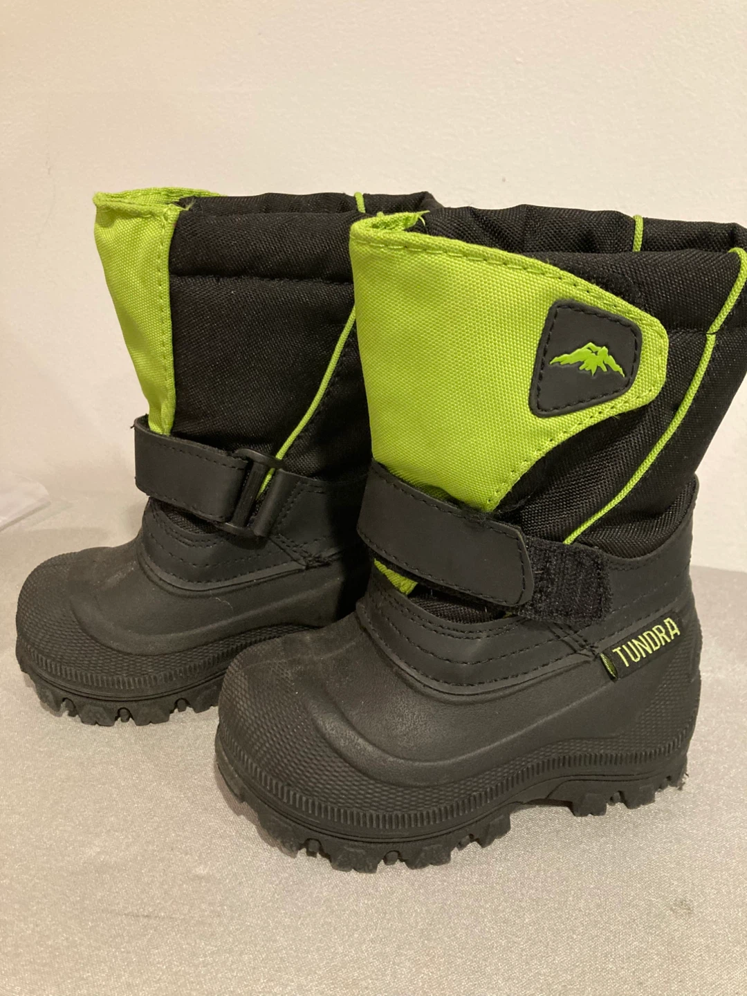 Tundra Kids Snow Boots - Size 7 - photo 2