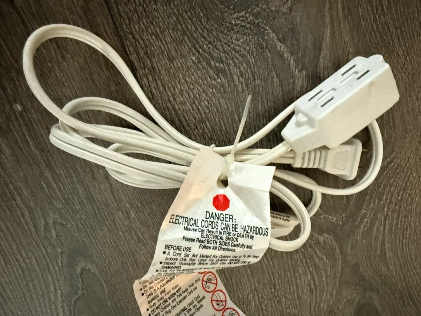 White Extension Cord - 135 cm
