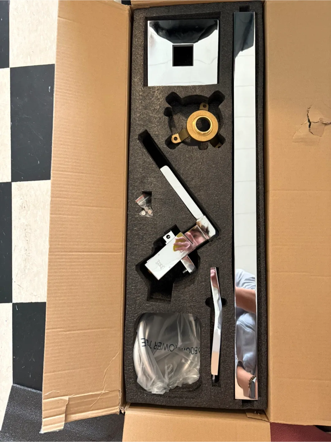 LUKX John Freestanding Bathtub Faucet - New in Box! image indicator(2)