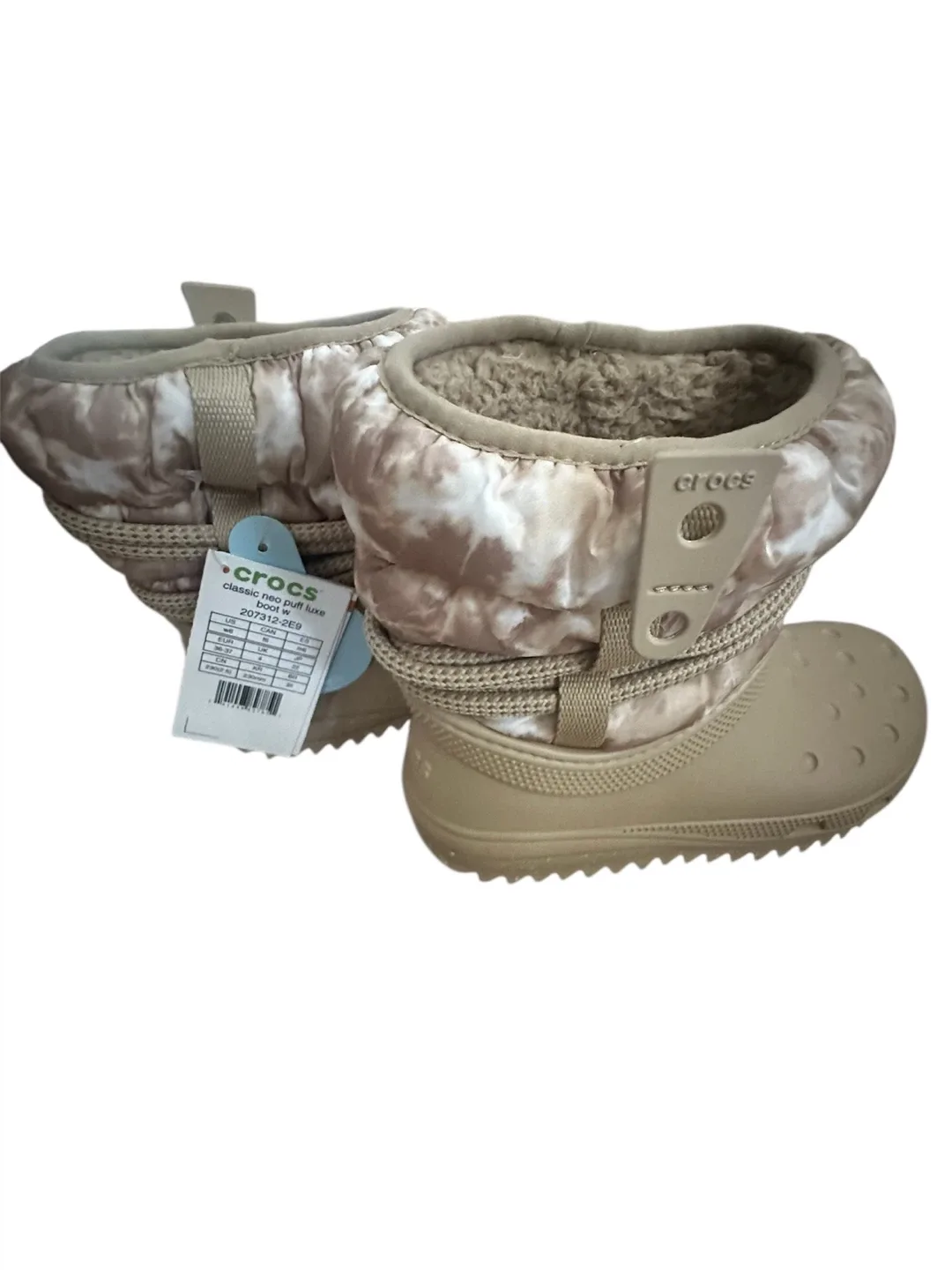 Crocs Classic Neo Puff Luxe Boot - Size 6 image indicator(3)