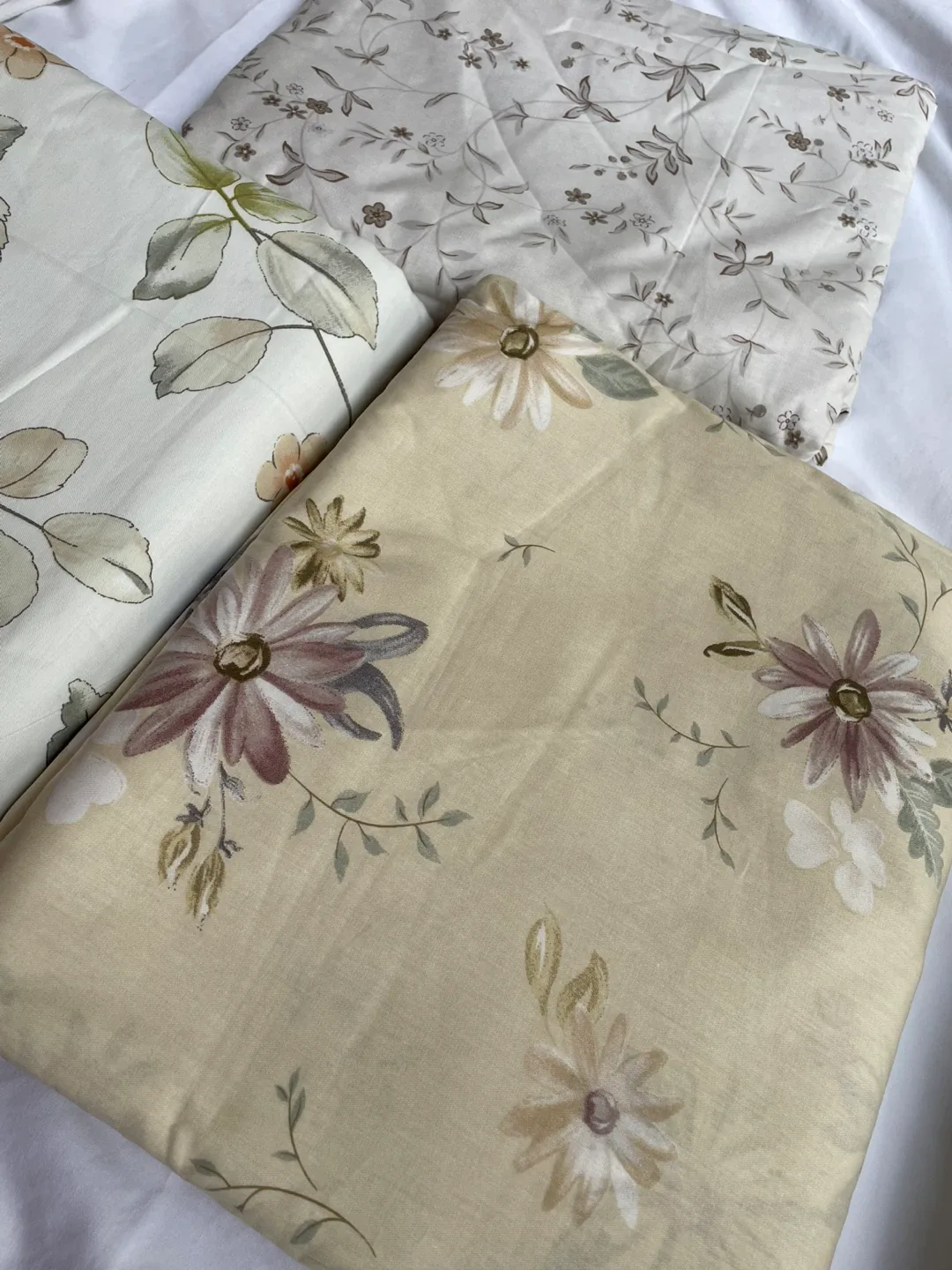 100% Cotton Queen size duvet cover sets, printed reversible image indicator(4)